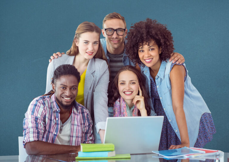 Professores-felizes-com-a-Oficina-da-inteligencia.jpg
